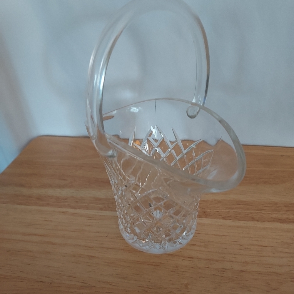Crystal Diamond Cut Design Basket - Picture 2 of 2